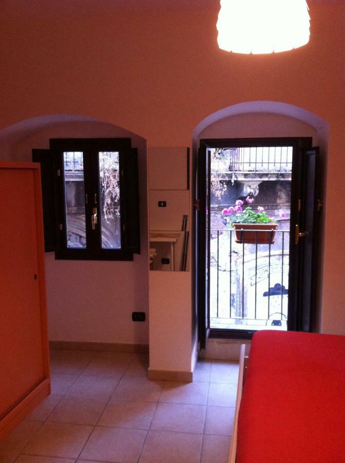 A Casa Di Ettore Катания Экстерьер фото